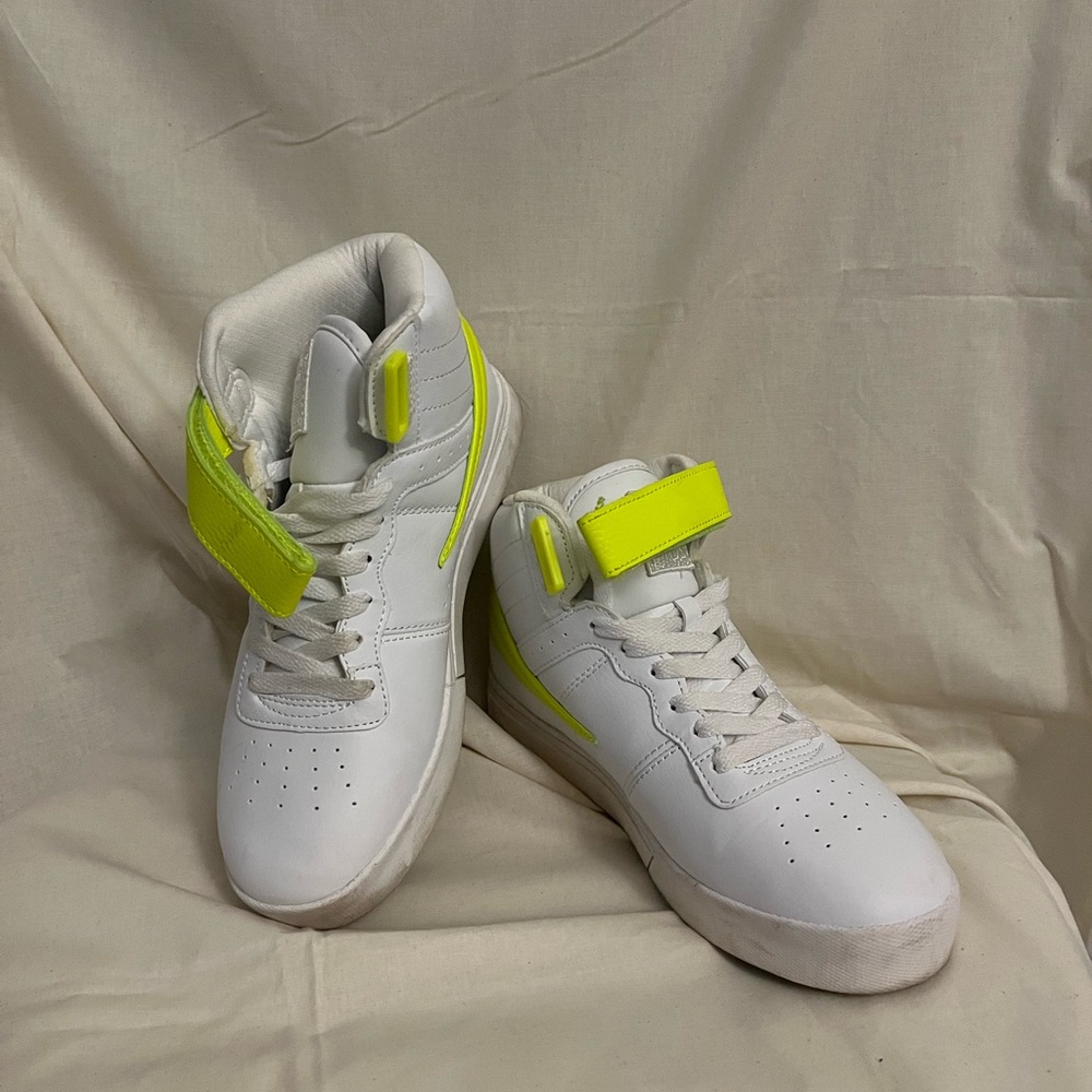 White and neon FILA’s women 7 1/2